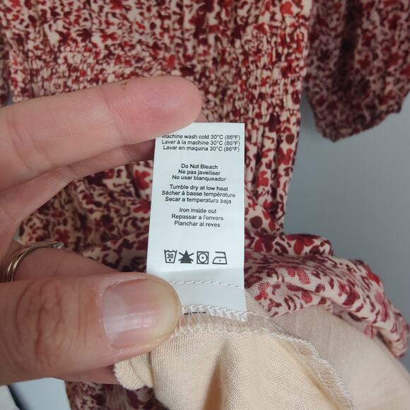 Sundry Evereve Womens Sz 1 (S) Ditsy Floral Smocked Long Sleeve Dress Dahlia Red - Picture 6 of 9